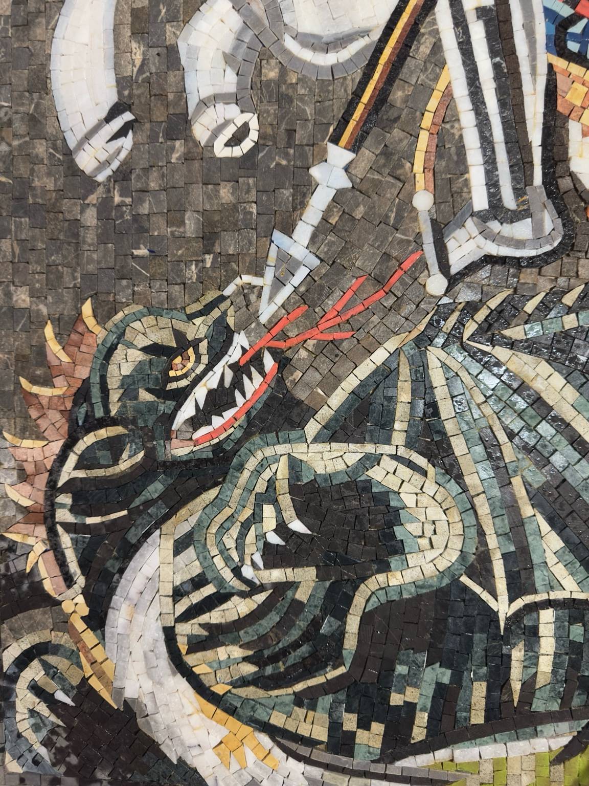 Obra de Mosaico – San Jorge Derrotando al Dragón (Arte en Piedra Hecho a Mano)
